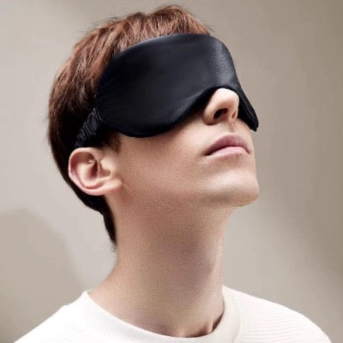 Oversized 22mm Mulberry Silk Sleep Mask in luxurious mulberry silk with premium gift box, designed for travel, relaxation, and enhanced light blockage.
