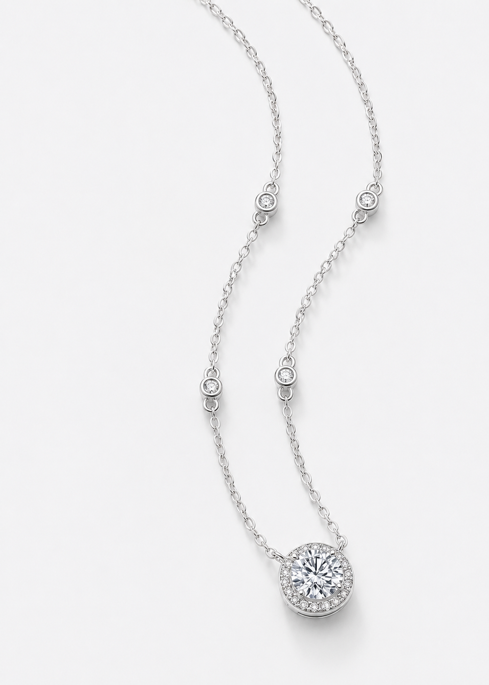 Star Halo Moissanite Necklace