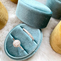 Oval velvet wedding ring box