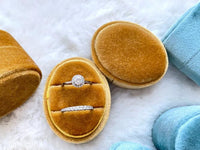 Oval velvet wedding ring box