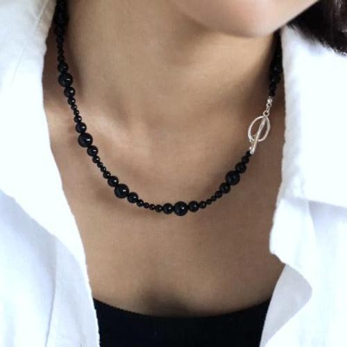 Minimalist Black Onyx Beads Necklace-Silver Closure