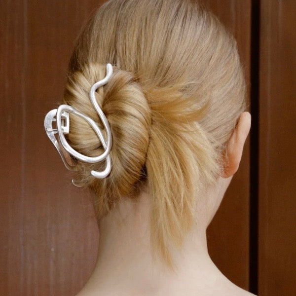 Large Claw Metal Hair Clips - Music Cord Design