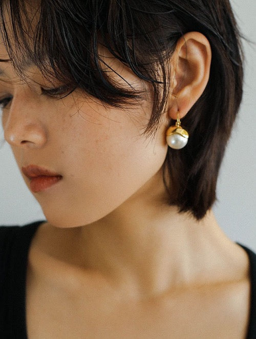 Chic Pearl Drop Earrings