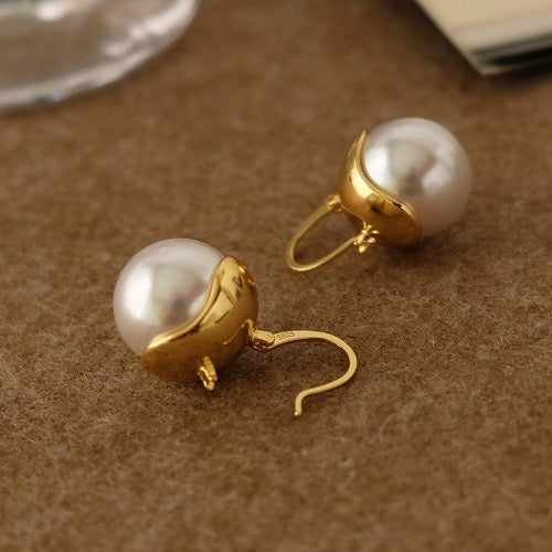 Chic Pearl Drop Earrings