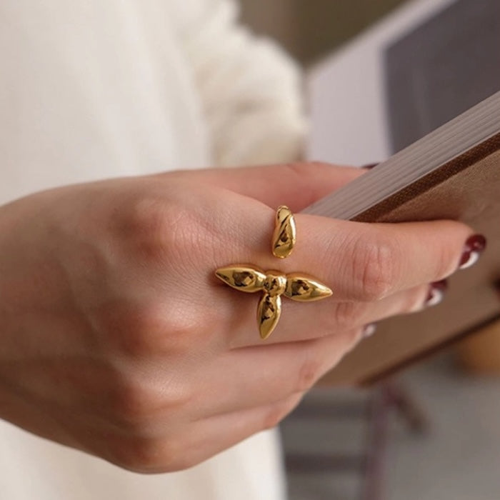 Minimalist Four Leaf Design Adjustable Ring