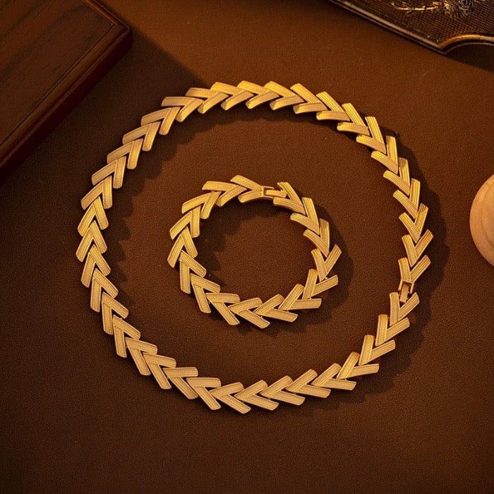 Bold Look V Chain Necklace n Bracelet