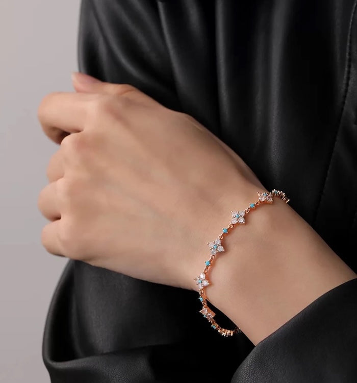 Four Leaf Flower Sparkle Bracelet