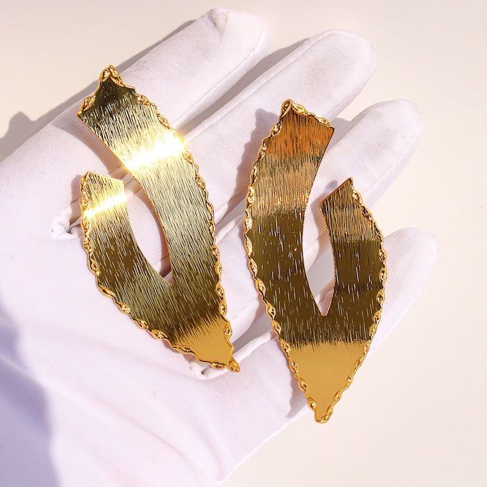 Brushed Finish Leaf Design Earrings