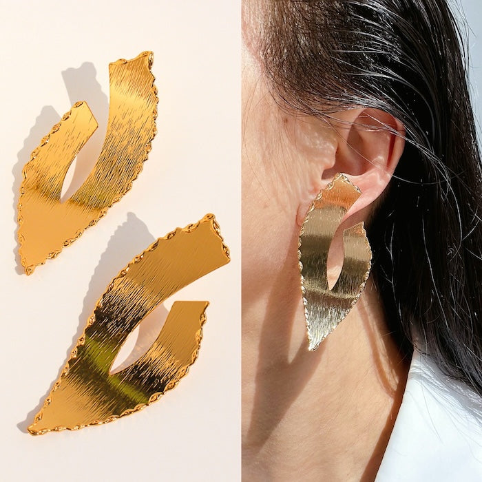 Brushed Finish Leaf Design Earrings