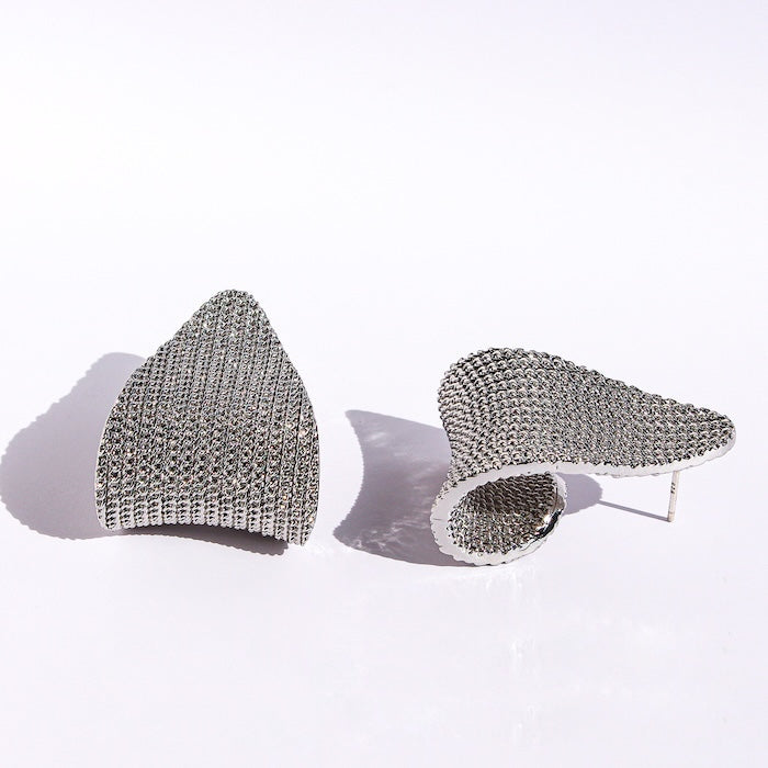Bold Look Dazzling Chain Textured Earrings