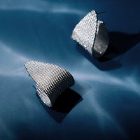 Bold Look Dazzling Chain Textured Earrings