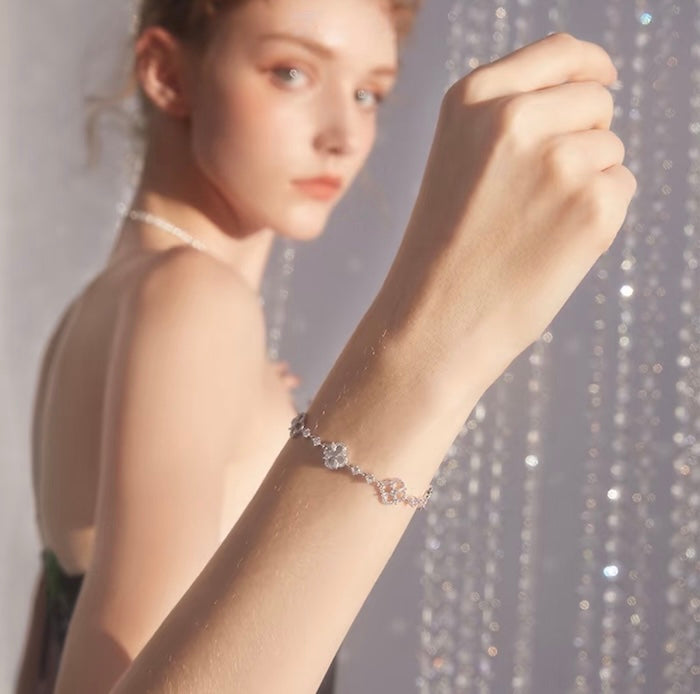 Shimmering Clover Charm Bracelet