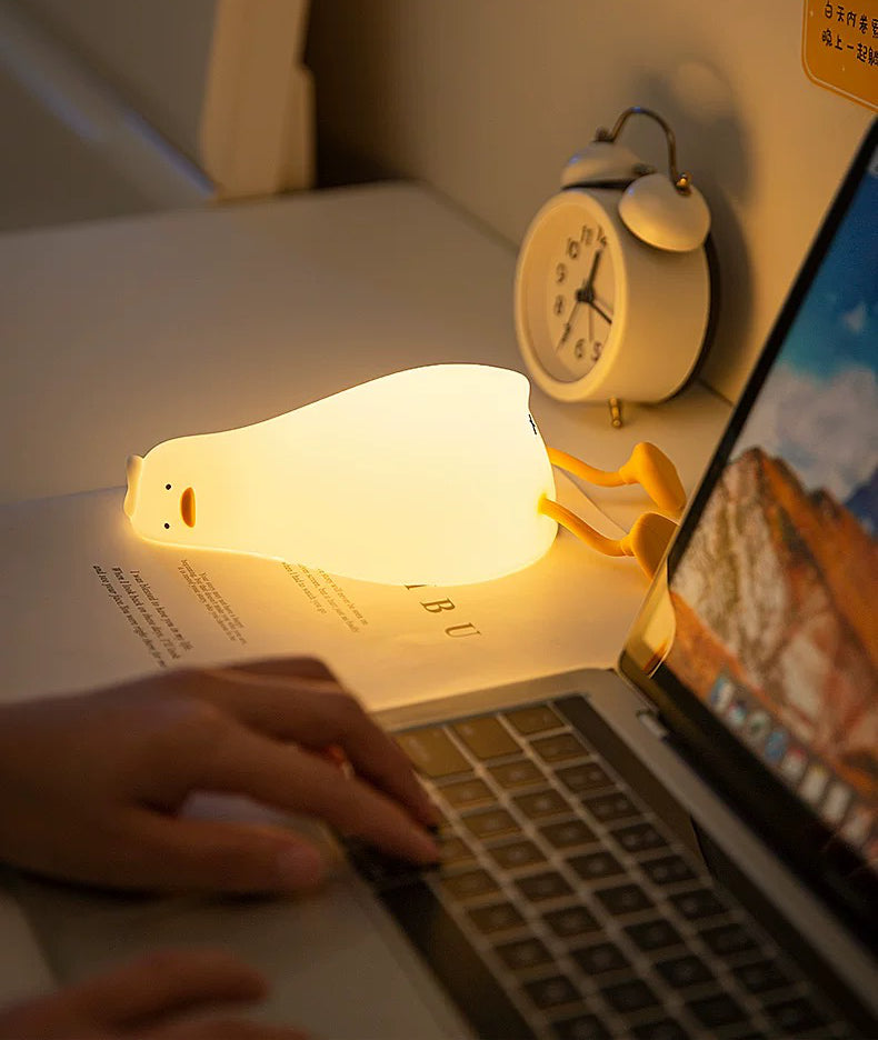 Cute Duck Night Lamp – Soft Silicone Baby Night Light