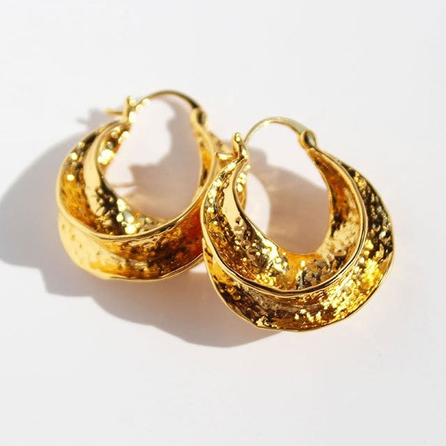 Hammered Gold Hoop Earrings – Modern Vintage Style