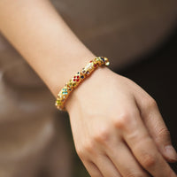 Vintage-Inspired Dazzling Kaleidoscope Bracelet