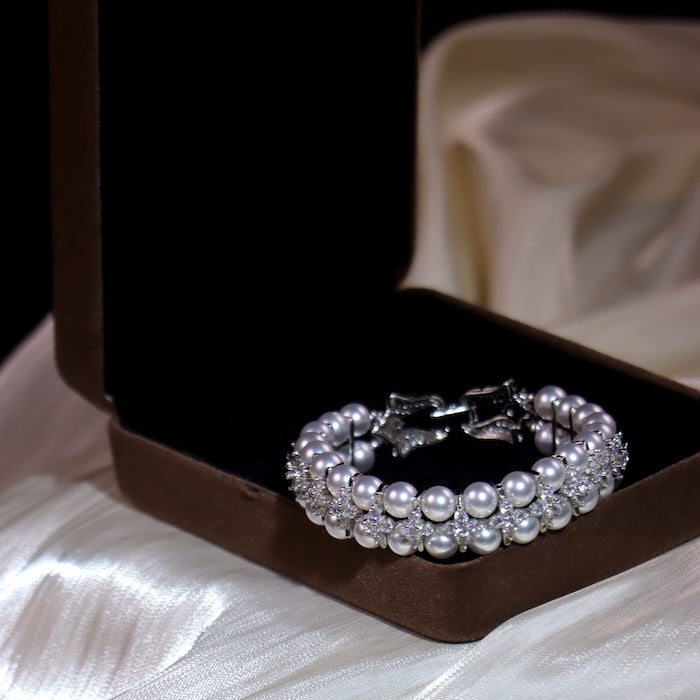 Knitted Pearl Sparkling Luxury Bracelet