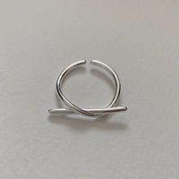 Minimalist Knot Ring – 925 Sterling Silver