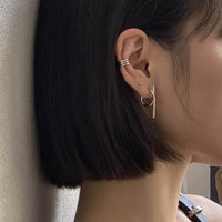 Minimalist Knotted Line Earrings – Silver n Black