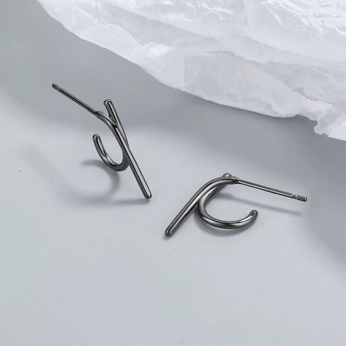 Minimalist Knotted Line Earrings – Silver n Black