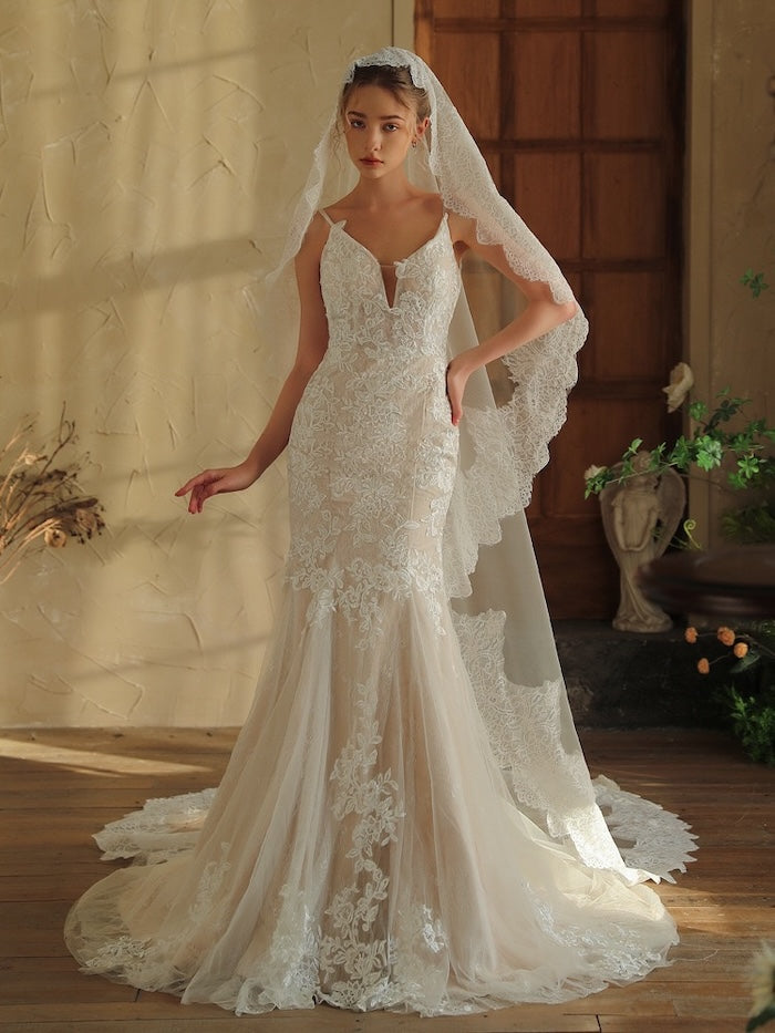 Cathedral Lace Bridal Veil – Royal Style - Iron it before use
