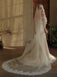 Cathedral Lace Bridal Veil – Royal Style - Iron it before use