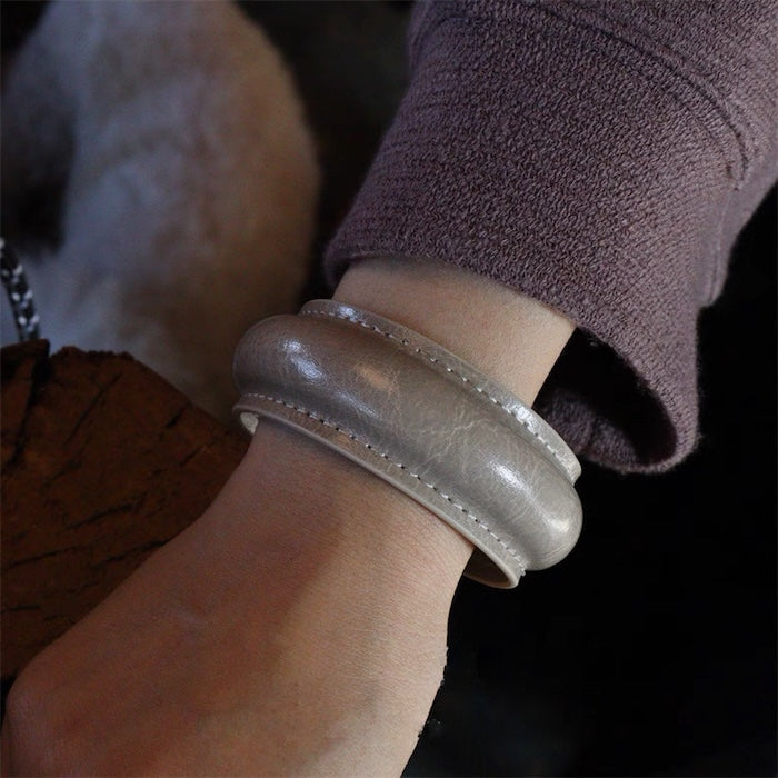 Chunky Minimalist Wide Leather Bangle