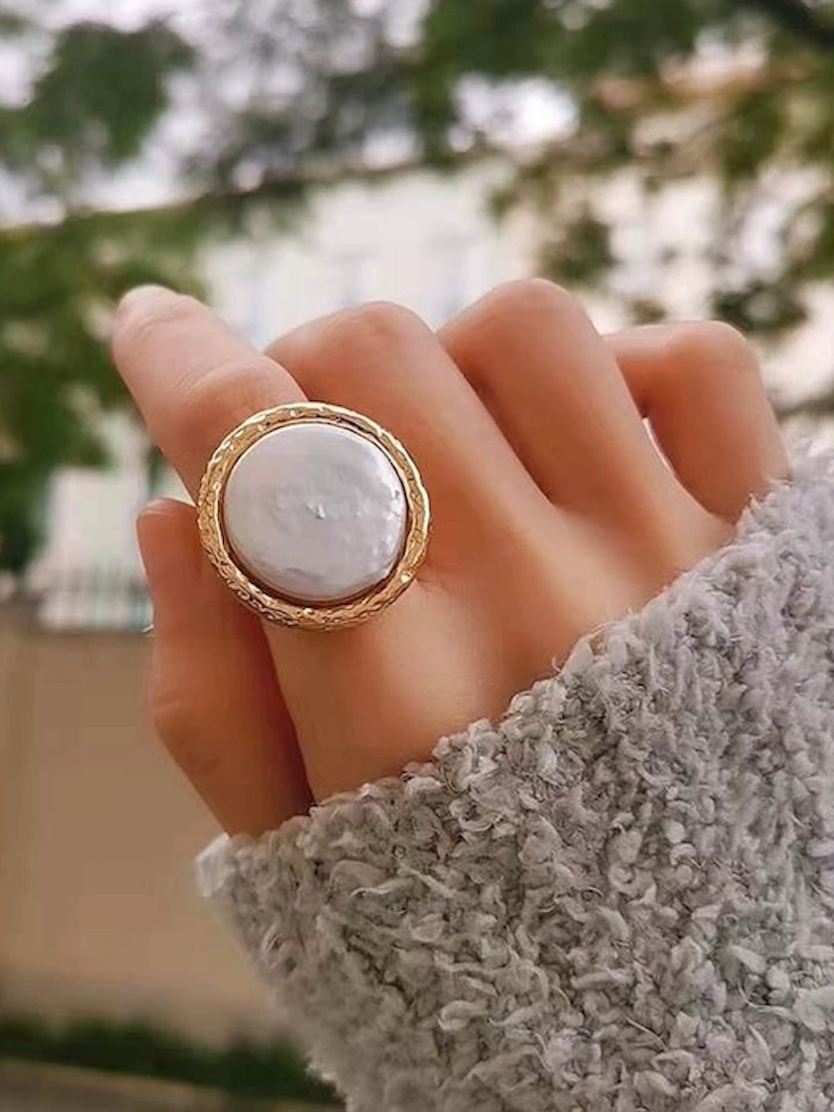 Vintage Mother of Pearl Dome Ring