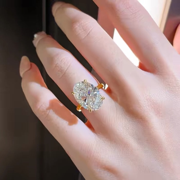 Dazzling Pigeon Egg-Shaped Diamond Look Ring