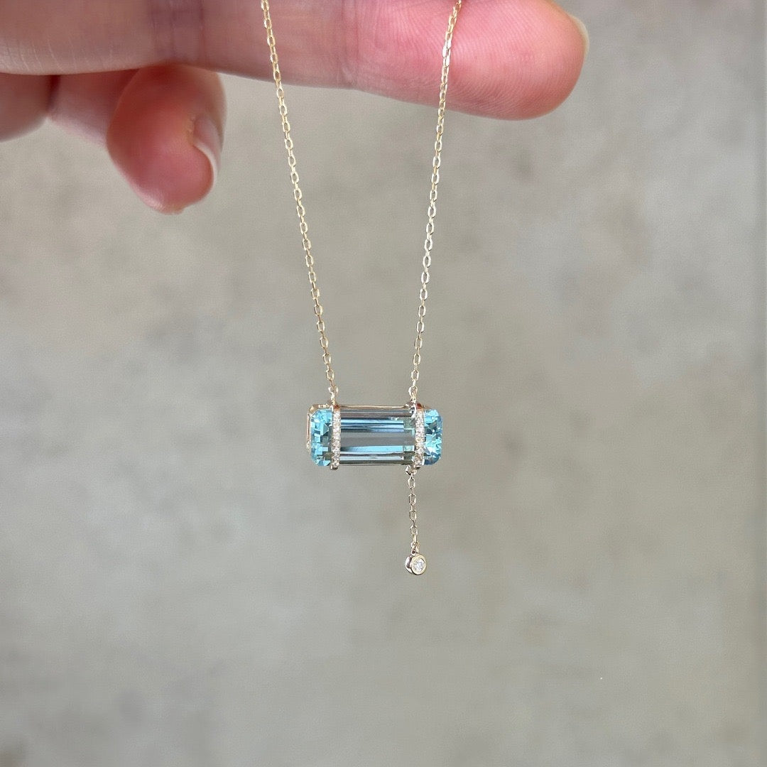 Sky Blue Ice Sugar Bar necklace