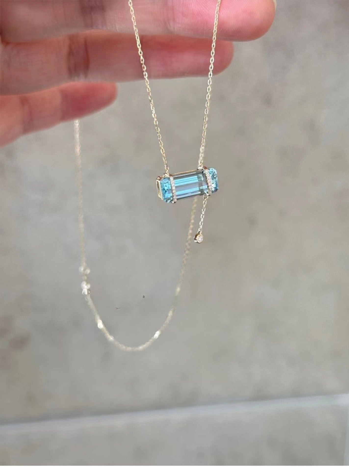 Sky Blue Ice Sugar Bar necklace