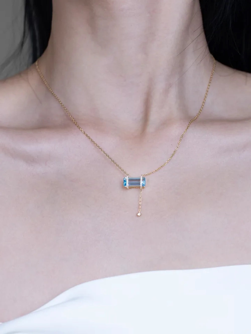 Sky Blue Ice Sugar Bar necklace