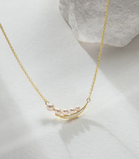 Elegant Smile Pearl Necklace