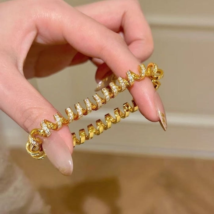 Dazzling Spiral Link Statement Bracelet