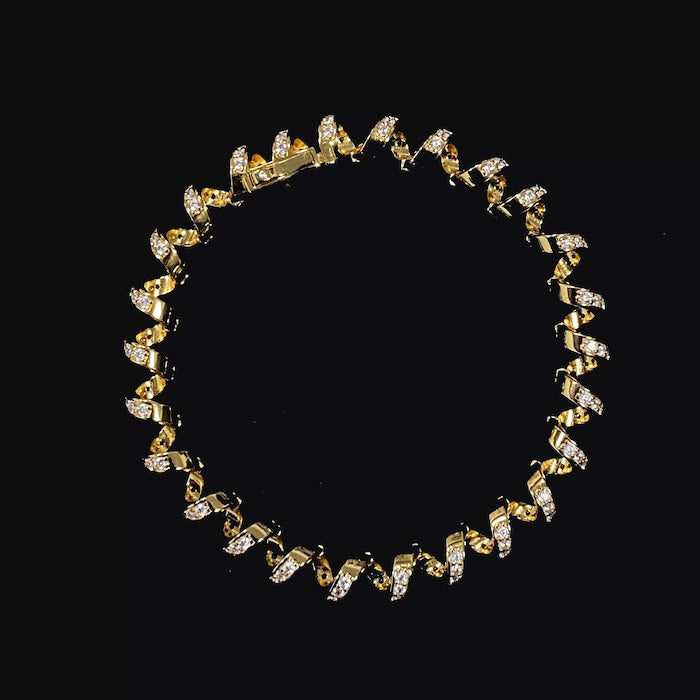 Dazzling Spiral Link Statement Bracelet