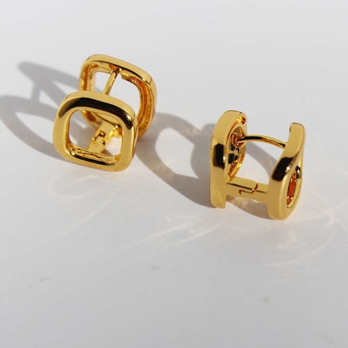 Minimalist Square Frame Ear Buttons
