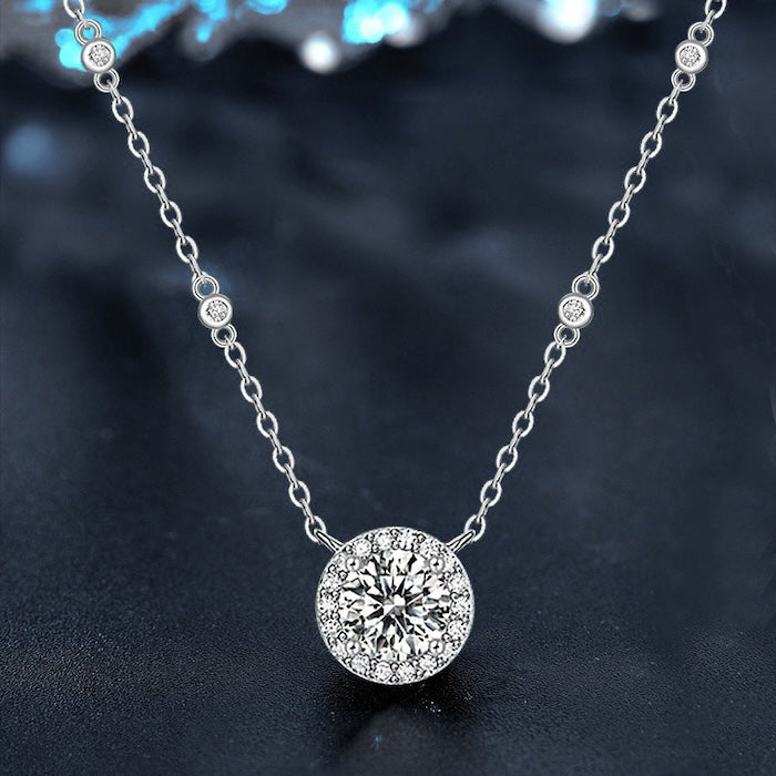 Star Halo Moissanite Necklace