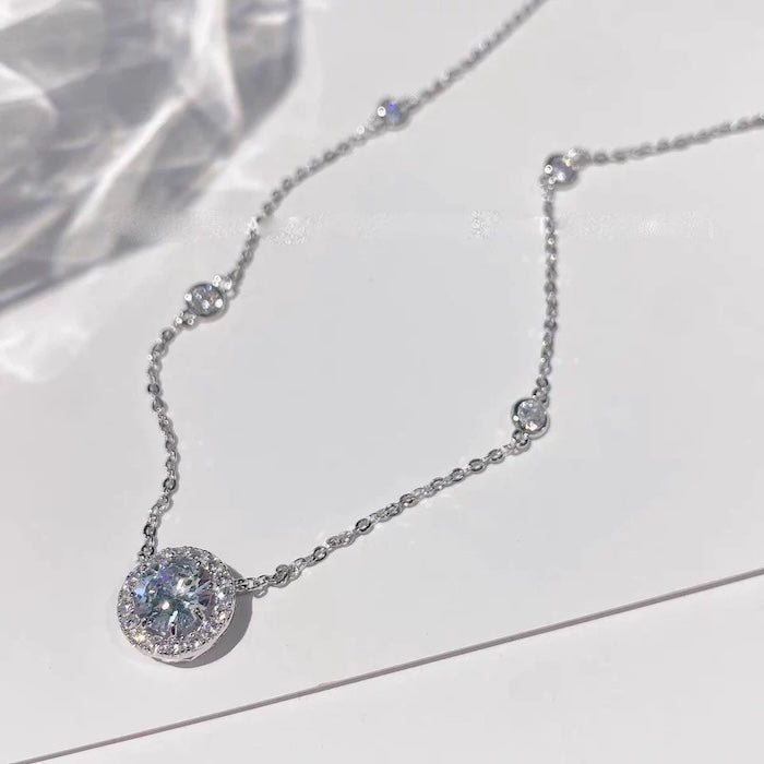 Star Halo Moissanite Necklace