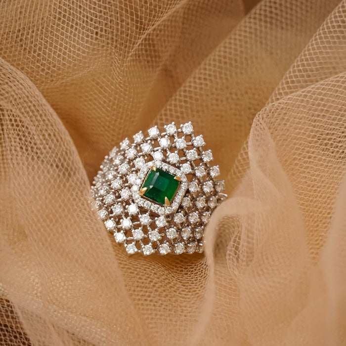 Chunky Shimmering Star Net Wide Ring