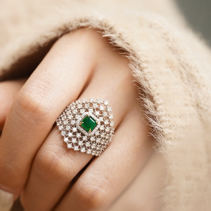 Chunky Shimmering Star Net Wide Ring