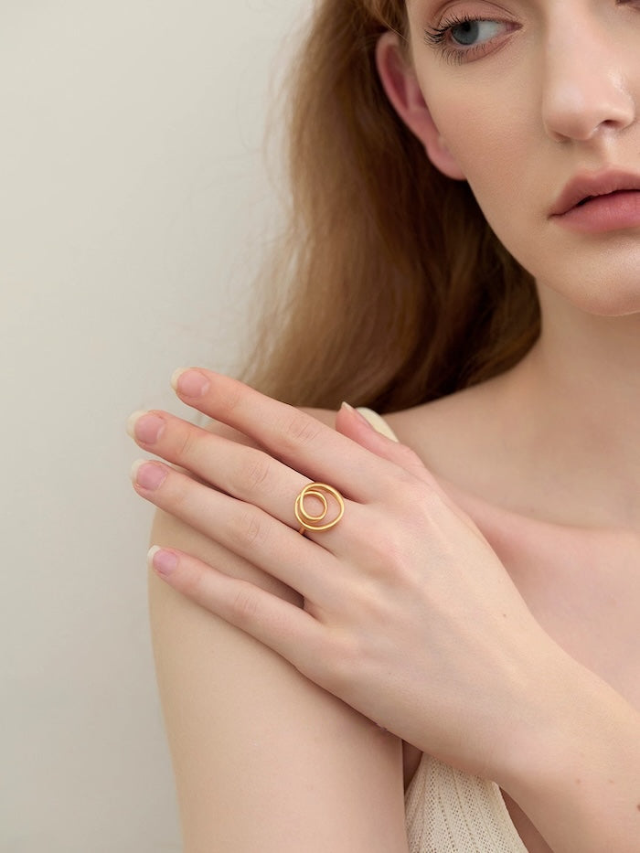 Minimalist Swirl Line Ring - Gold n Silver