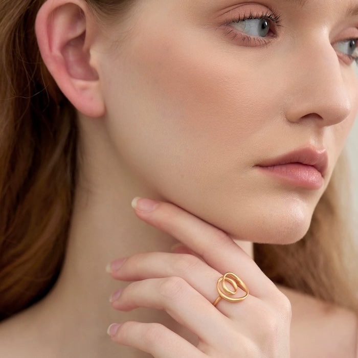 Minimalist Swirl Line Ring - Gold n Silver