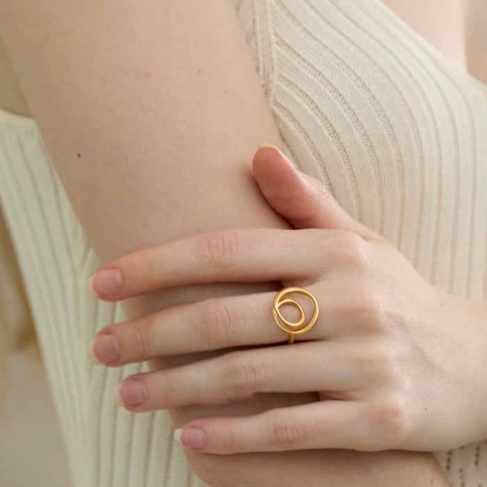 Minimalist Swirl Line Ring - Gold n Silver