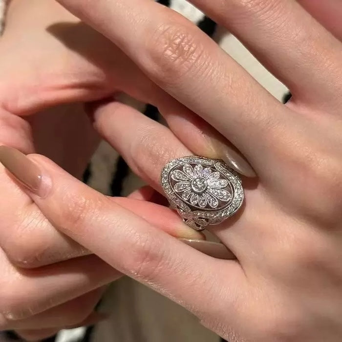 Royal Style One of A Kind Daisy Ring