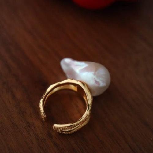 Chunky large baroque pearl rings-Gold Vermeil