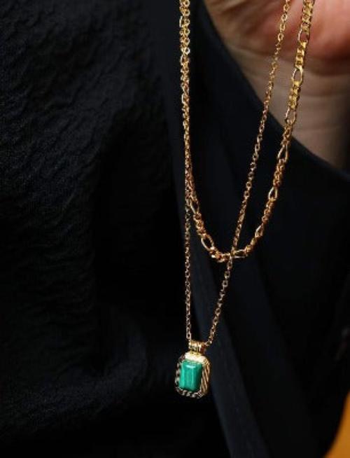 Minimalist Malachite Double Chain Necklace