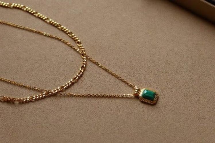 Minimalist Malachite Double Chain Necklace