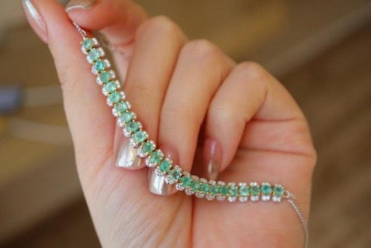 Fancy Emerald Gemstone Bracelet - Real Emerald