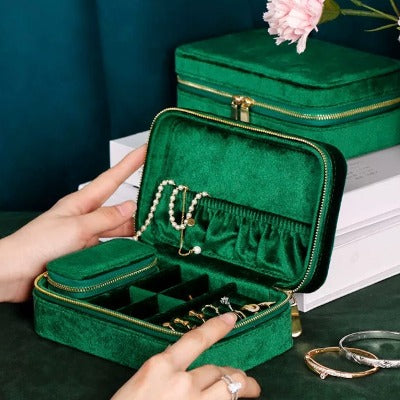 Duel Velvet Portable Jewelry Box - Emerald green