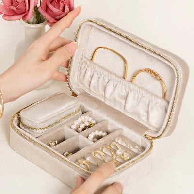 Duel Velvet Portable Jewelry Box - Milky Beige