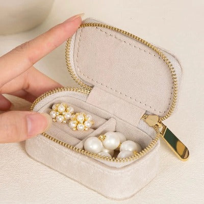 Duel Velvet Portable Jewelry Box - Milky Beige